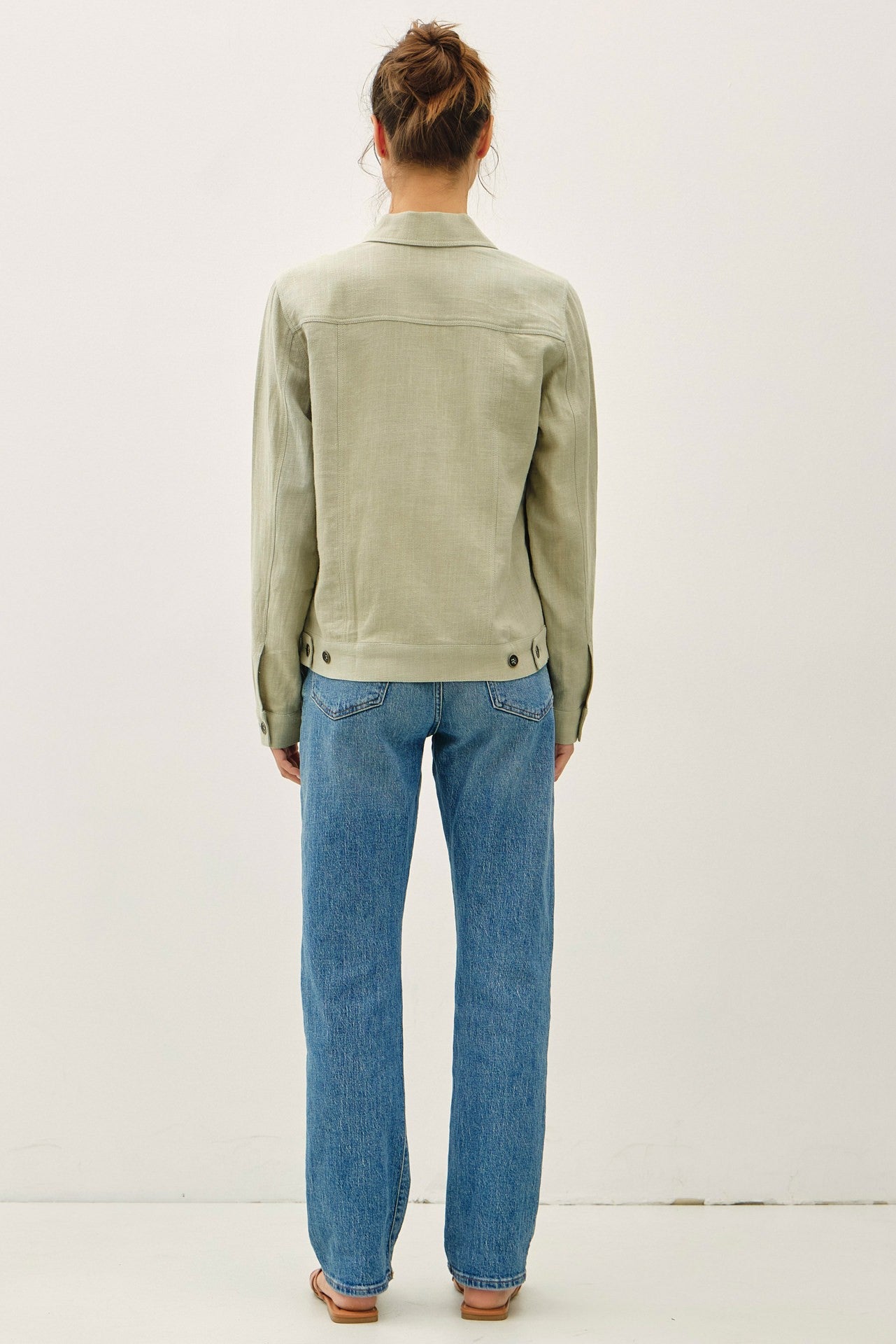 Lightweight Linen Blend Buttoned Jacket